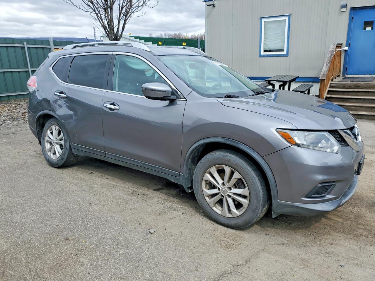 2016 NISSAN ROGUE SV photo 10