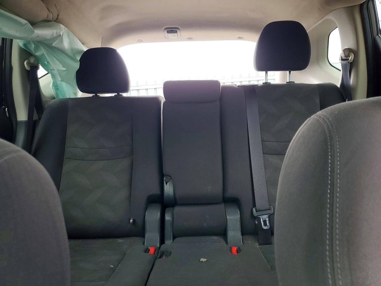 2016 NISSAN ROGUE SV photo 28