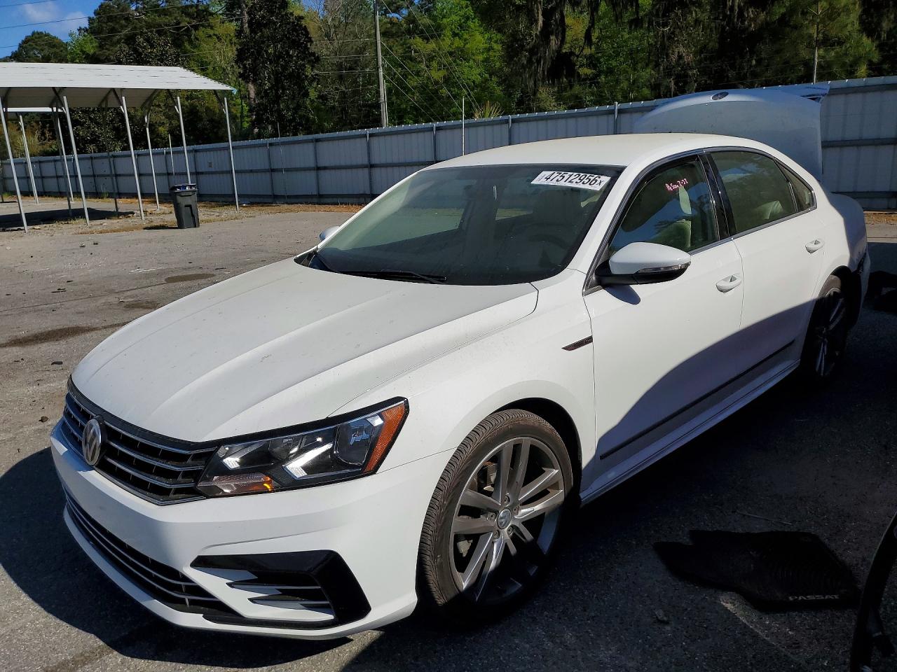 2017 VOLKSWAGEN PASSAT