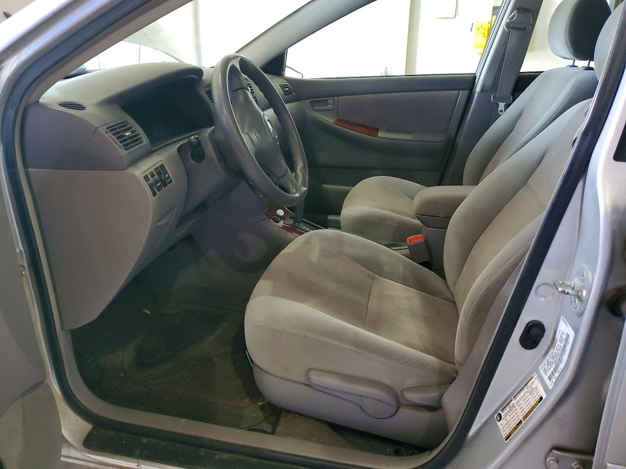 2008 TOYOTA COROLLA LE photo 19