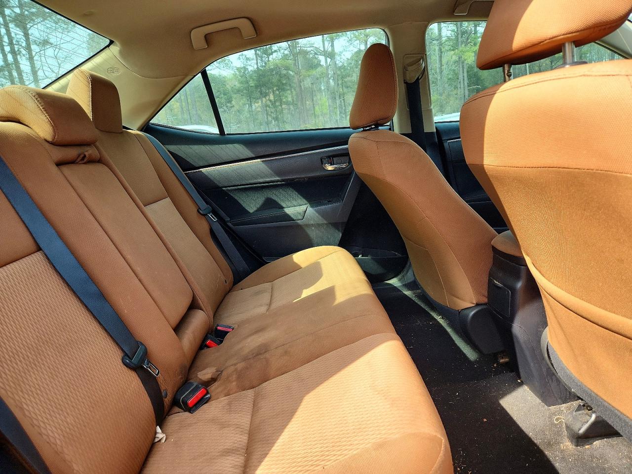 2015 TOYOTA COROLLA photo 19