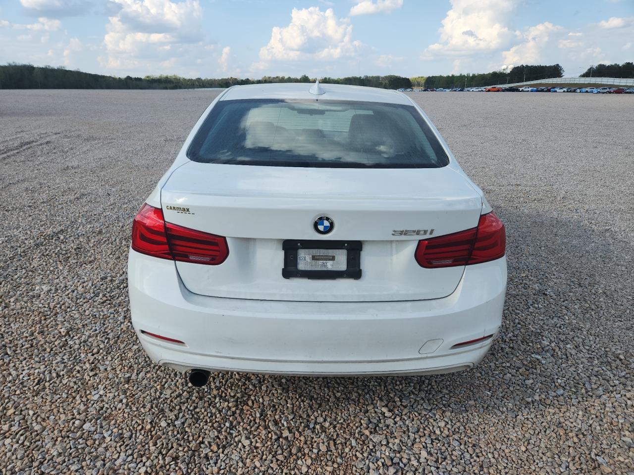 2016 BMW 320 I photo 11
