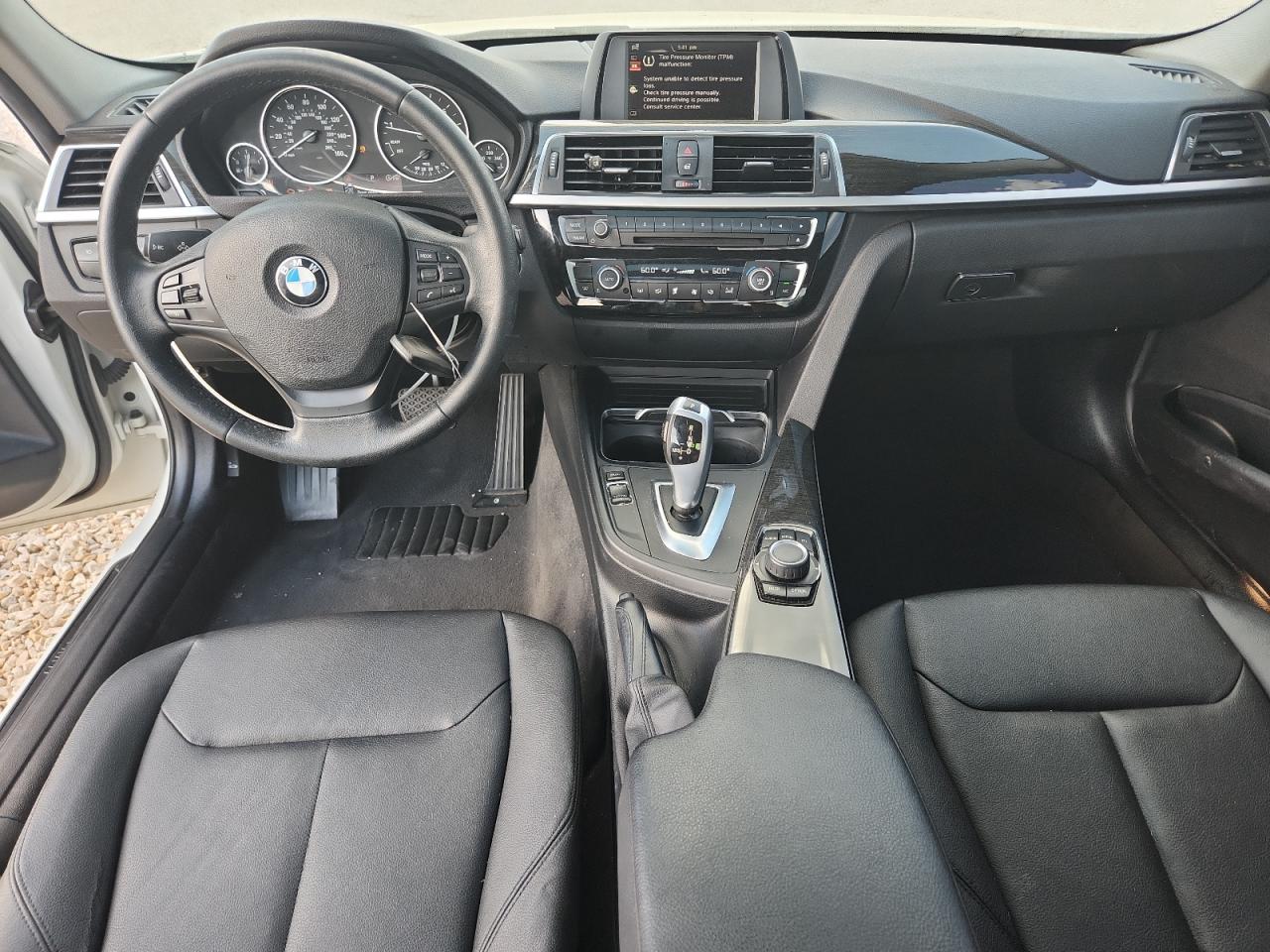 2016 BMW 320 I photo 15