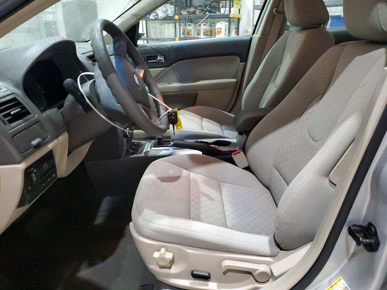 2010 FORD FUSION SE photo 19