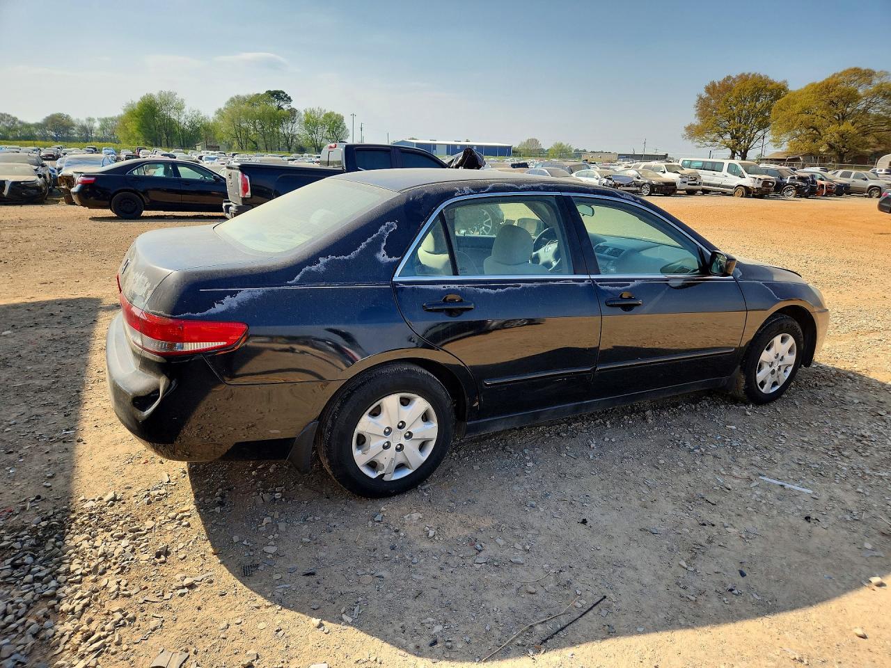 2004 HONDA ACCORD LX photo 7