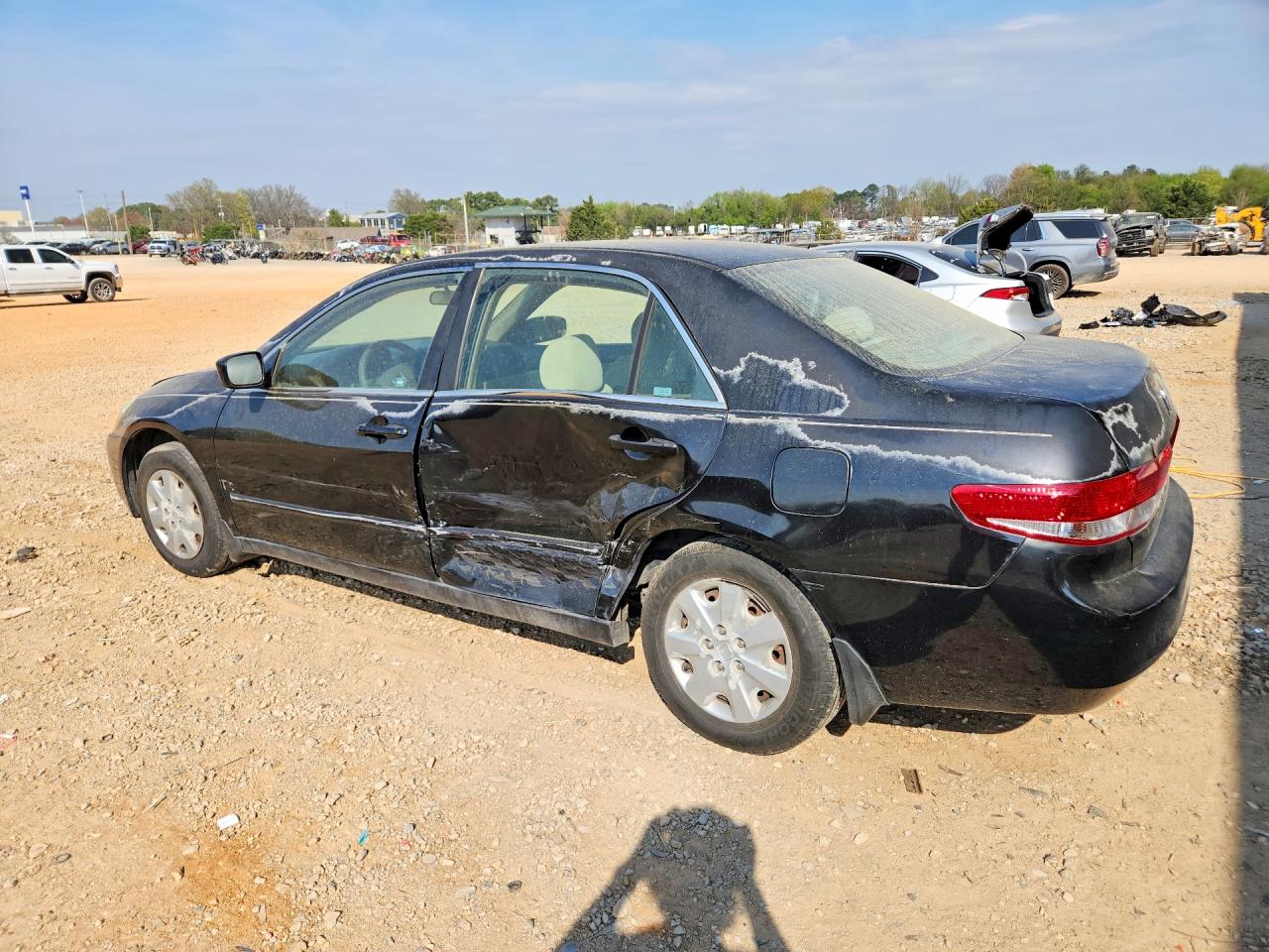 2004 HONDA ACCORD LX photo 4