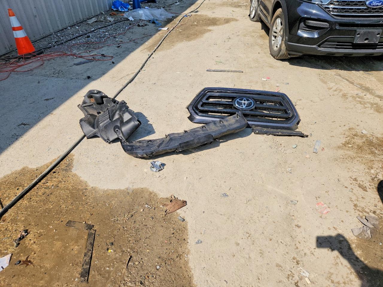 2021 TOYOTA TACOMA SR V6 photo 34