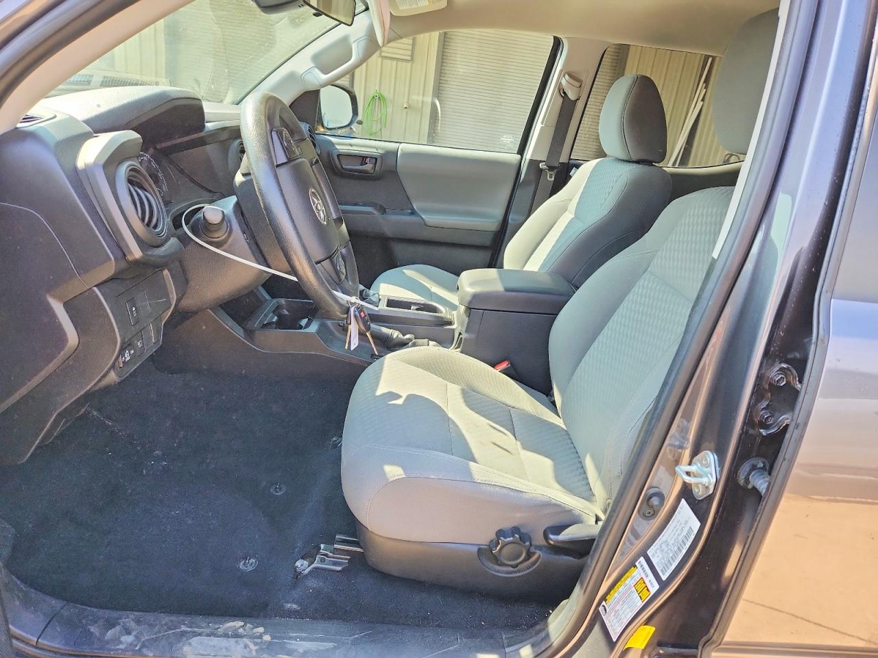 2021 TOYOTA TACOMA SR V6 photo 19