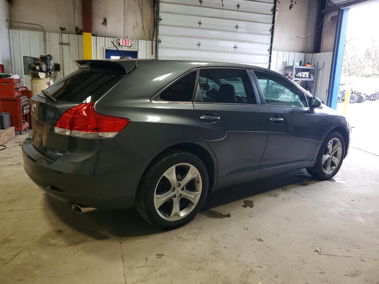 2011 TOYOTA VENZA AWD V6 photo 7