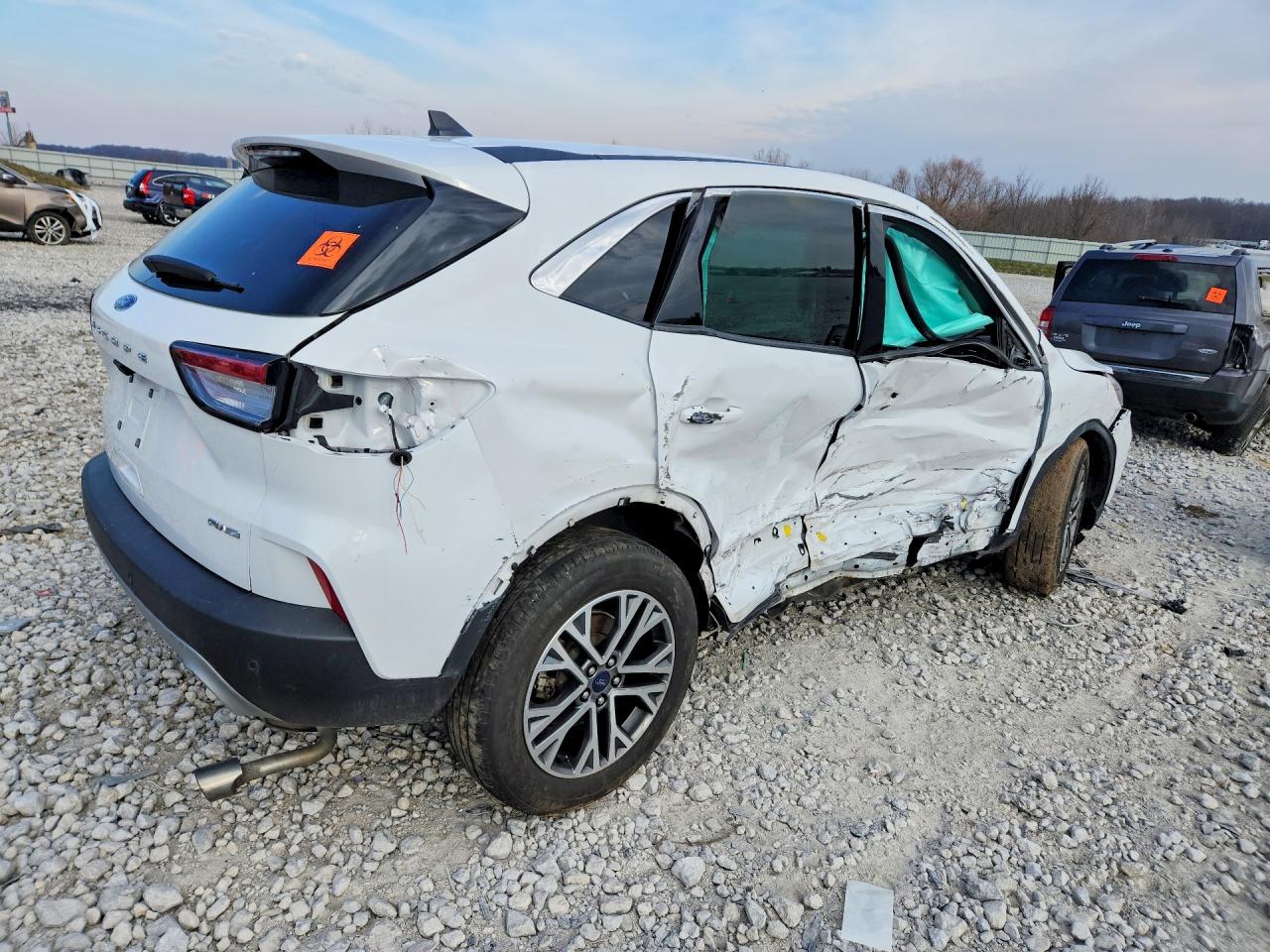 2022 FORD ESCAPE SEL photo 5