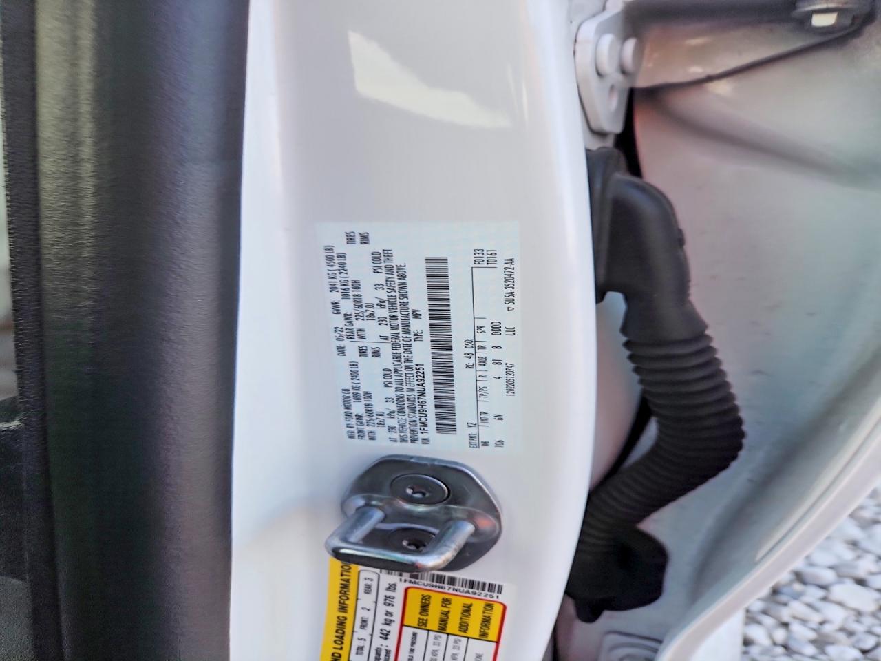 2022 FORD ESCAPE SEL photo 25