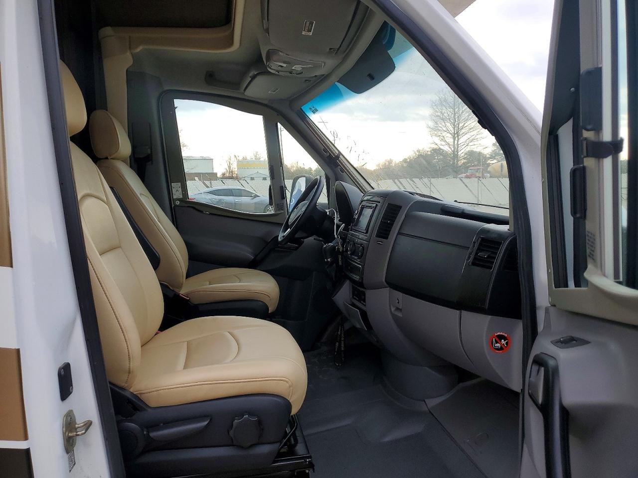 2015 MERCEDES-BENZ SPRINTER 3500 photo 5