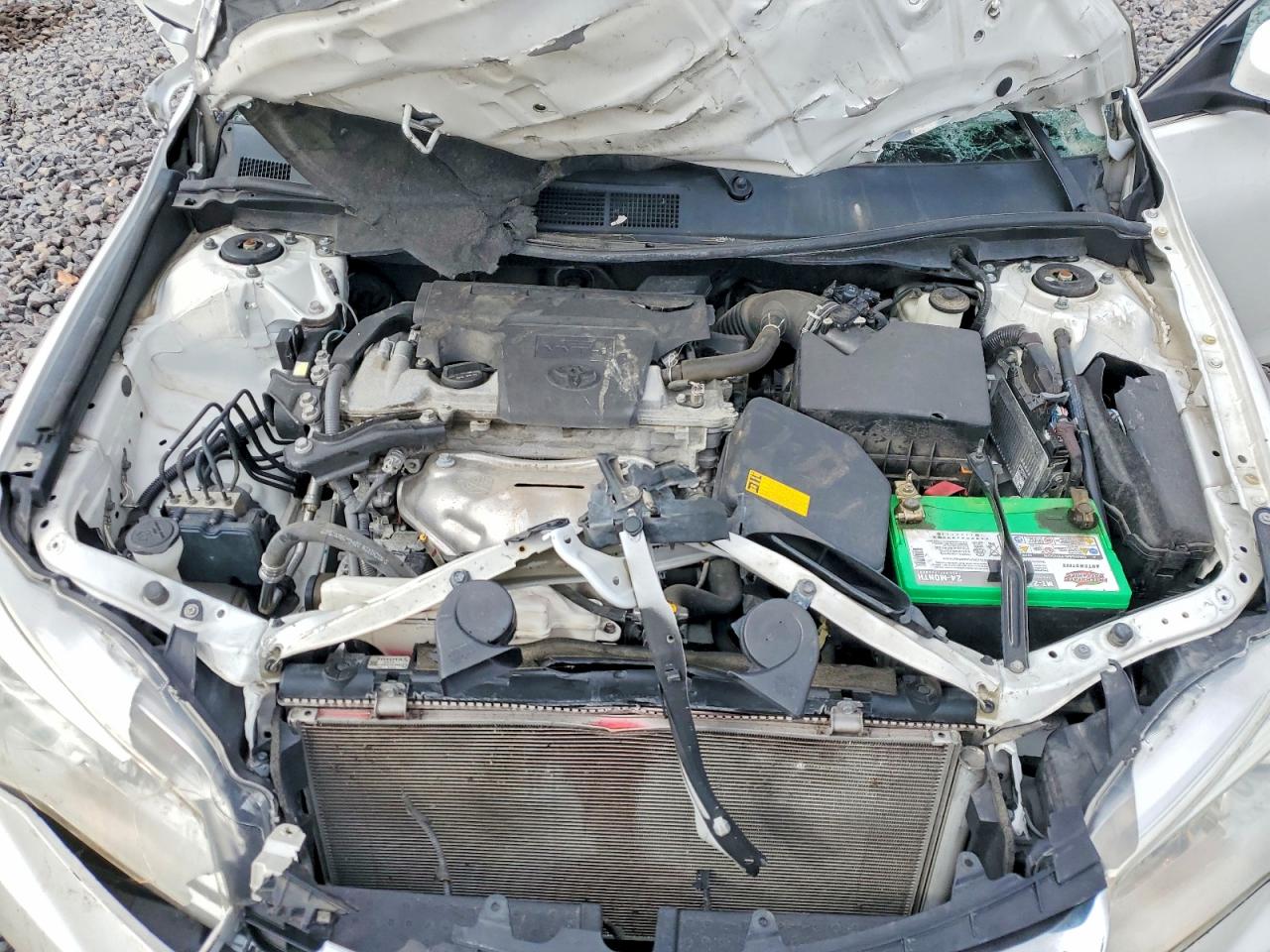2015 TOYOTA CAMRY LE photo 11