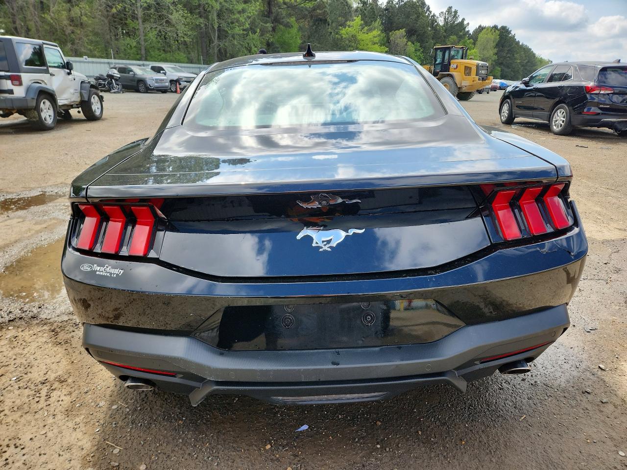 2024 FORD MUSTANG photo 11