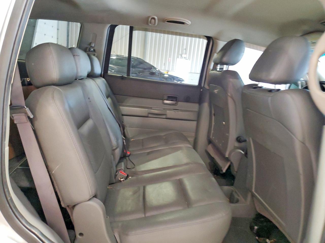 2004 DODGE DURANGO SLT photo 31