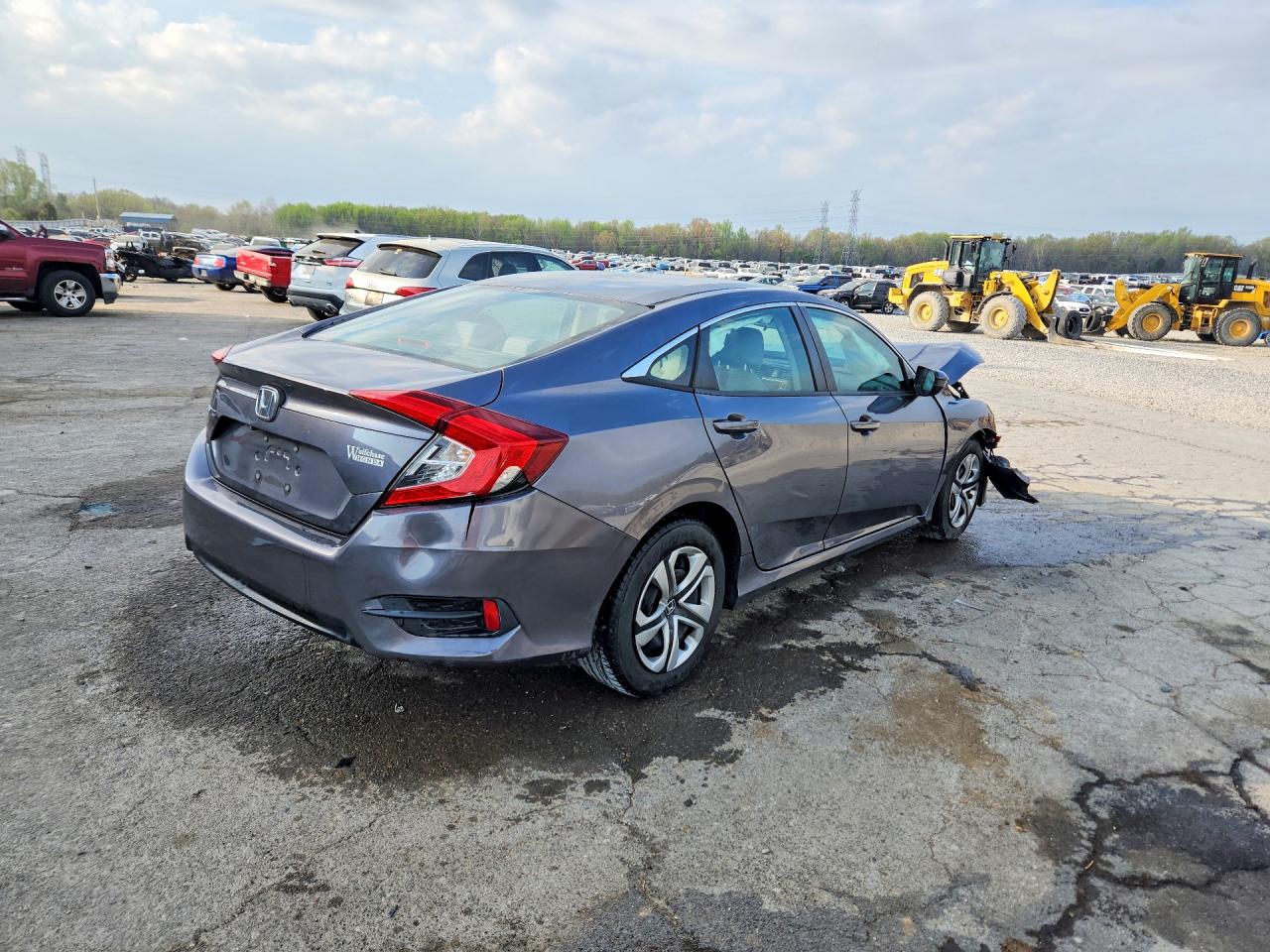 2017 HONDA CIVIC LX photo 5