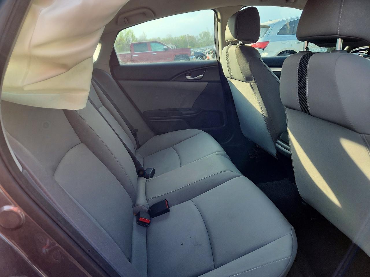 2017 HONDA CIVIC LX photo 19