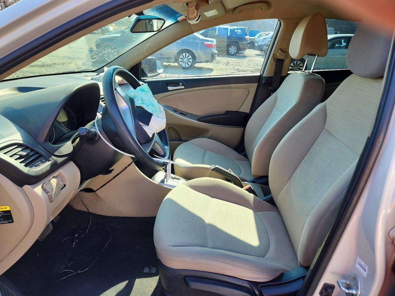 2016 HYUNDAI ACCENT SE photo 7