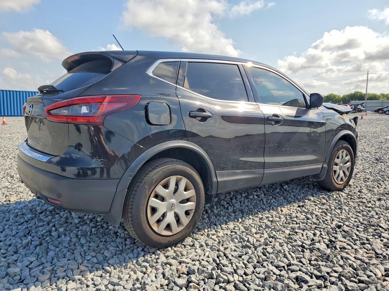 2020 NISSAN ROGUE SPORT S photo 7