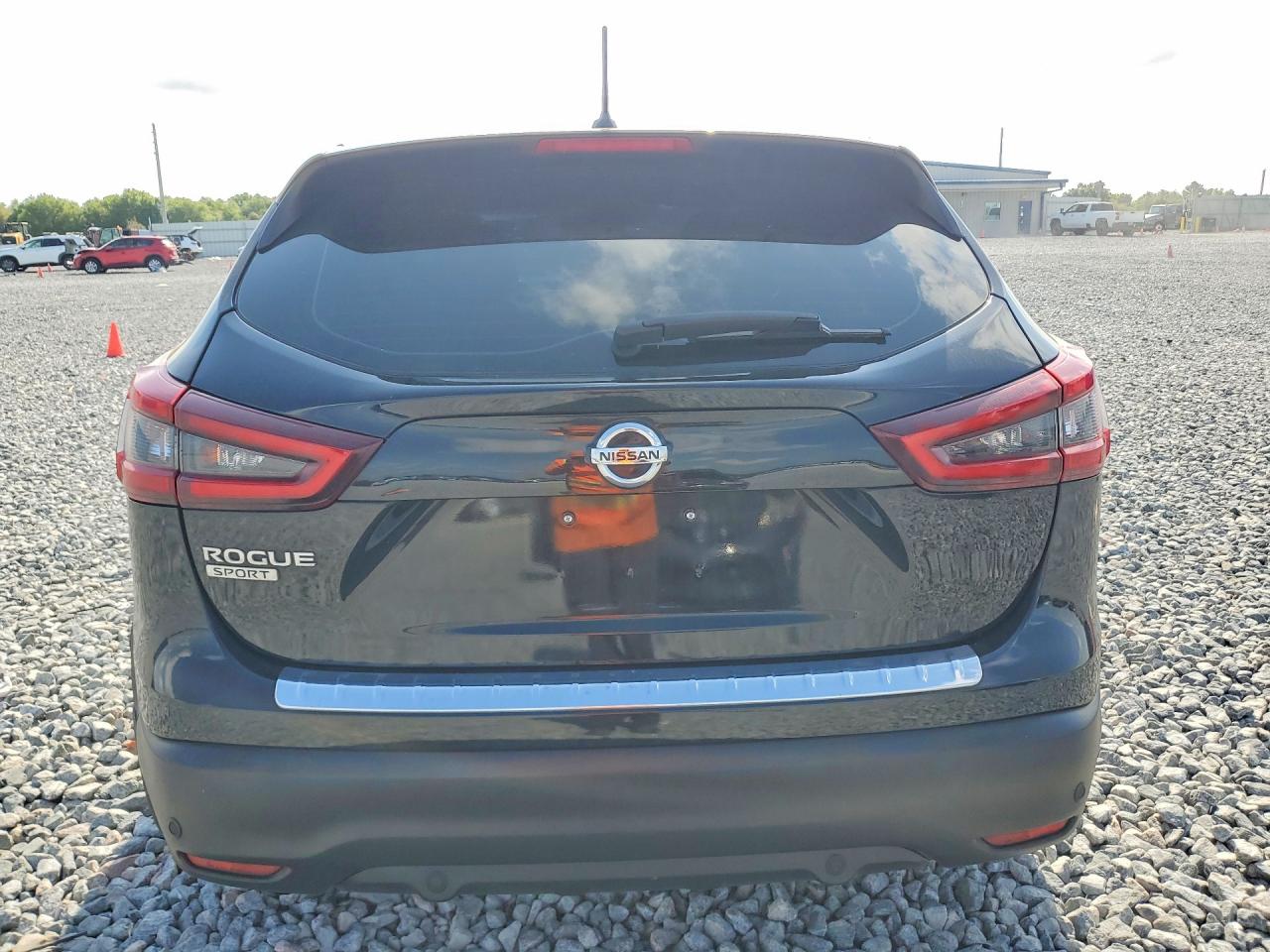 2020 NISSAN ROGUE SPORT S photo 16