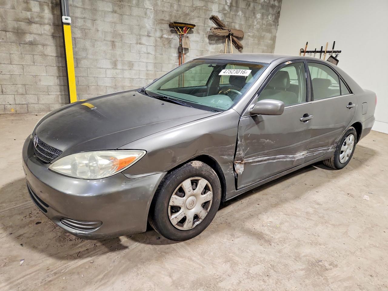 2004 TOYOTA CAMRY