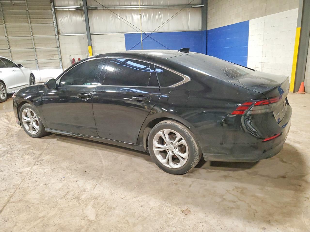 2025 HONDA ACCORD TOURING HYBRID photo 2