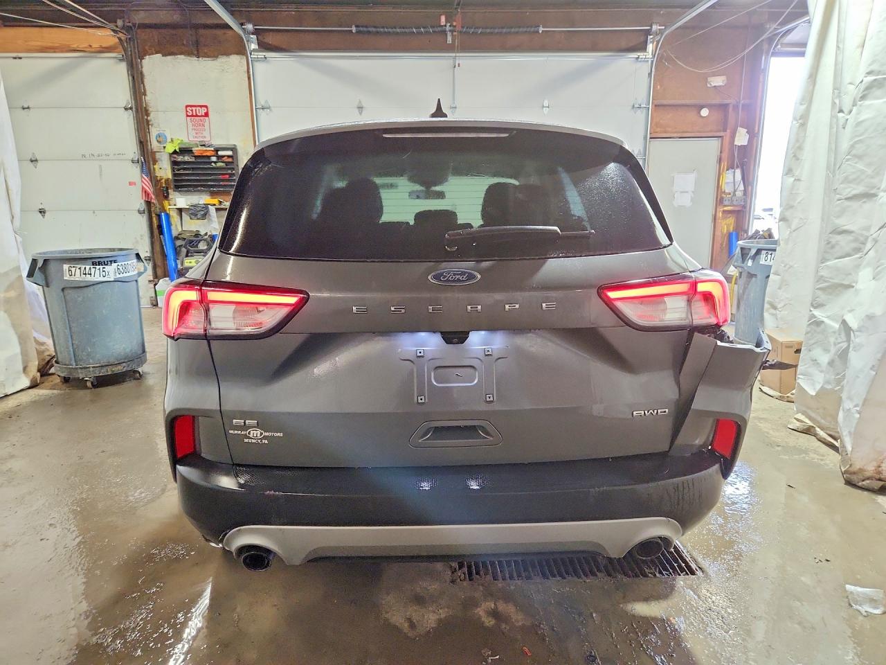 2022 FORD ESCAPE SE photo 6