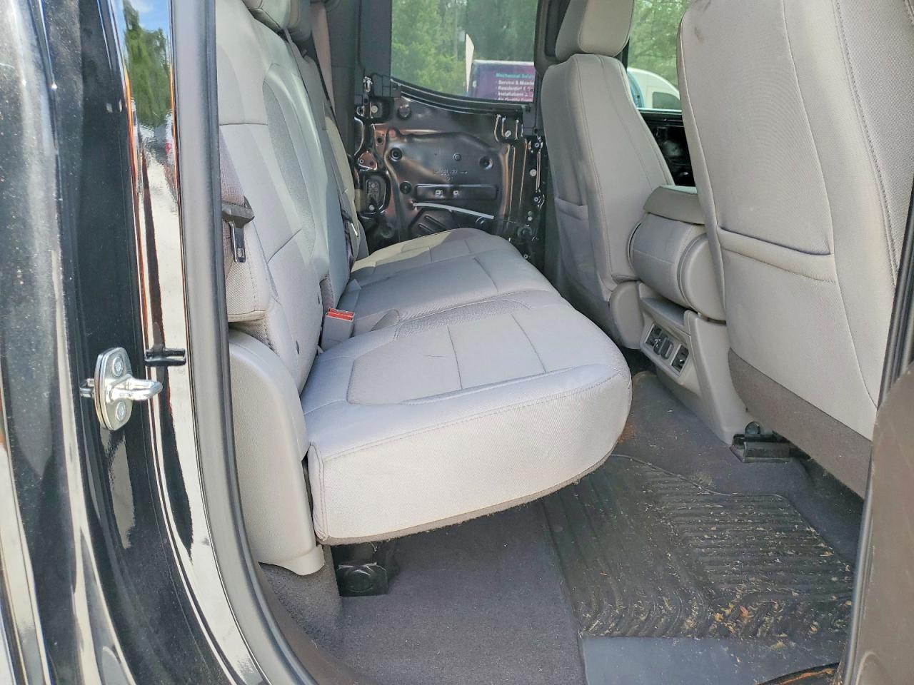 2020 CHEVROLET SILVERADO C1500 LT photo 28