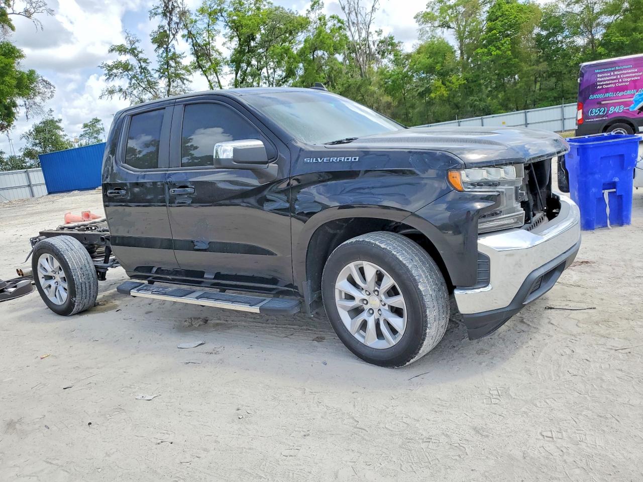 2020 CHEVROLET SILVERADO C1500 LT photo 10