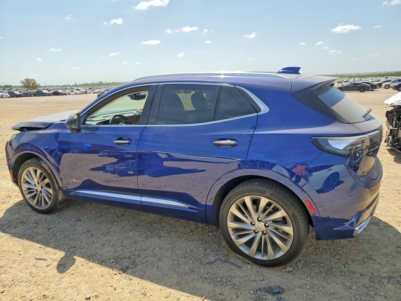 2024 BUICK ENVISION AVENIR photo 2