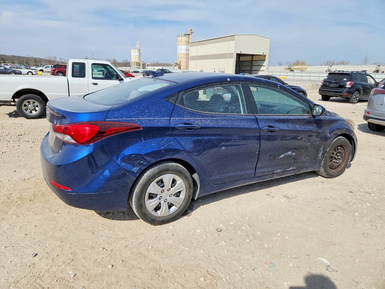 2016 HYUNDAI ELANTRA SE photo 5