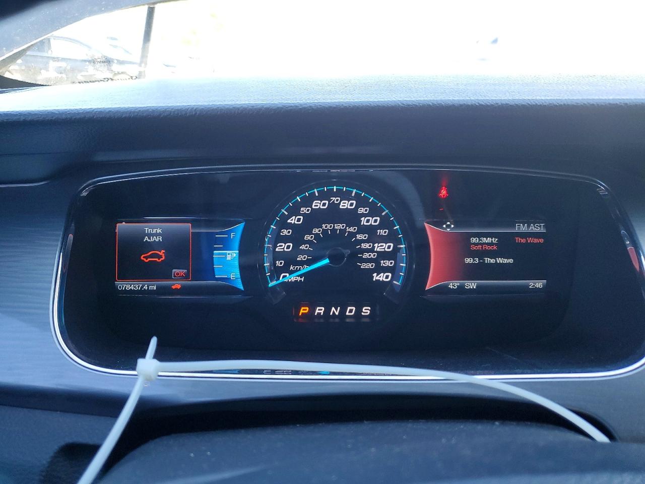 2016 FORD TAURUS SEL photo 17