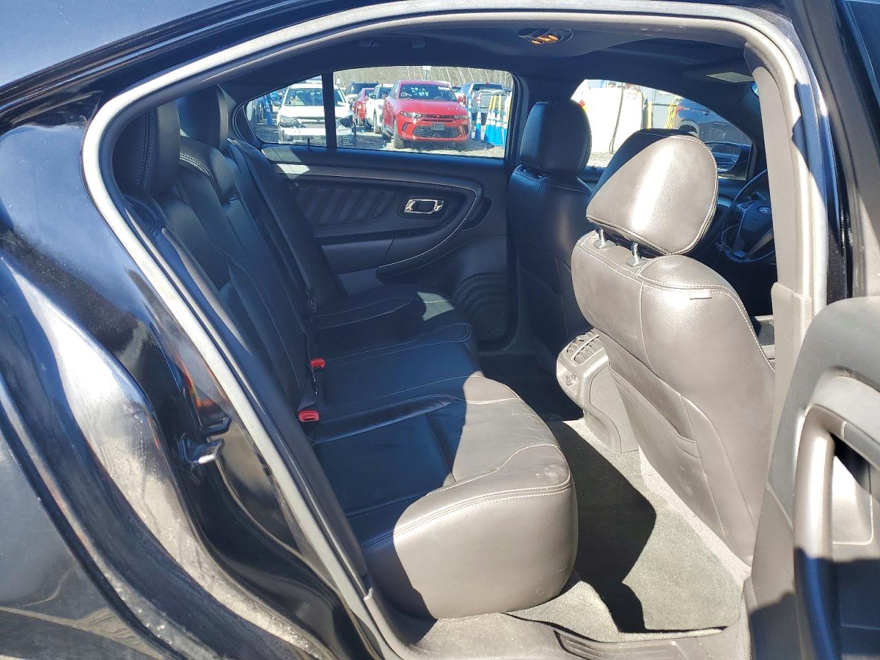 2016 FORD TAURUS SEL photo 19