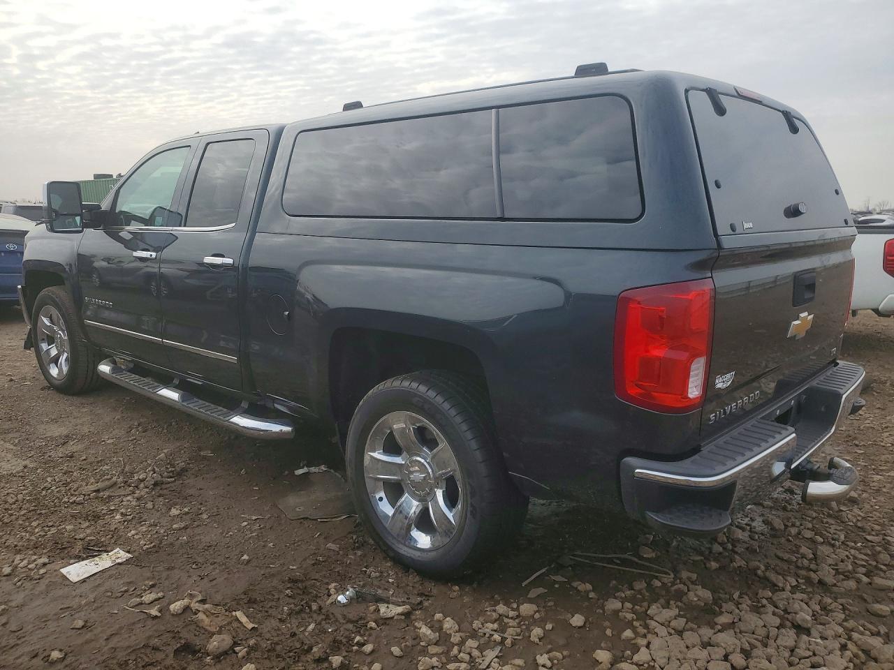 2017 CHEVROLET SILVERADO C1500 LTZ photo 2