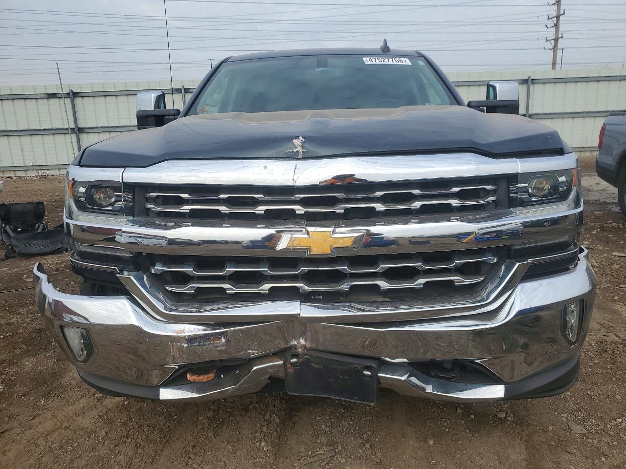 2017 CHEVROLET SILVERADO C1500 LTZ photo 5