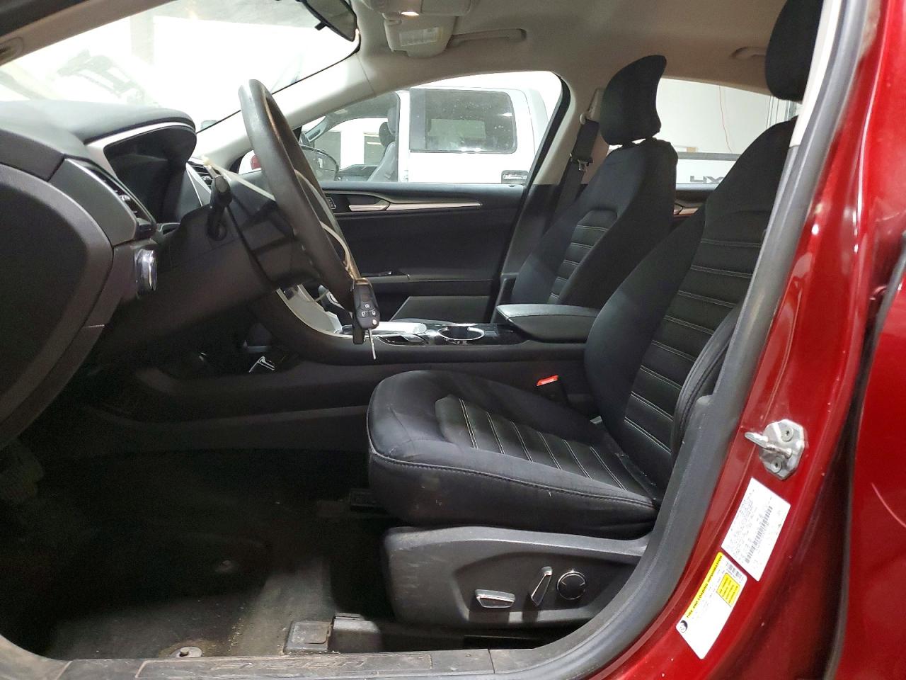 2015 FORD FUSION SE photo 19