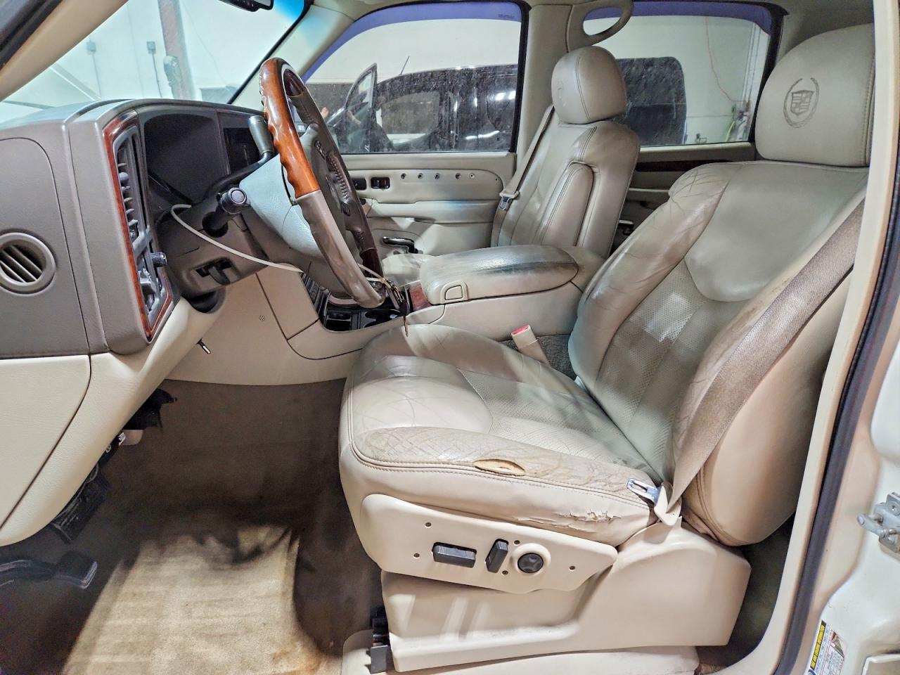 2005 CADILLAC ESCALADE ESV photo 13