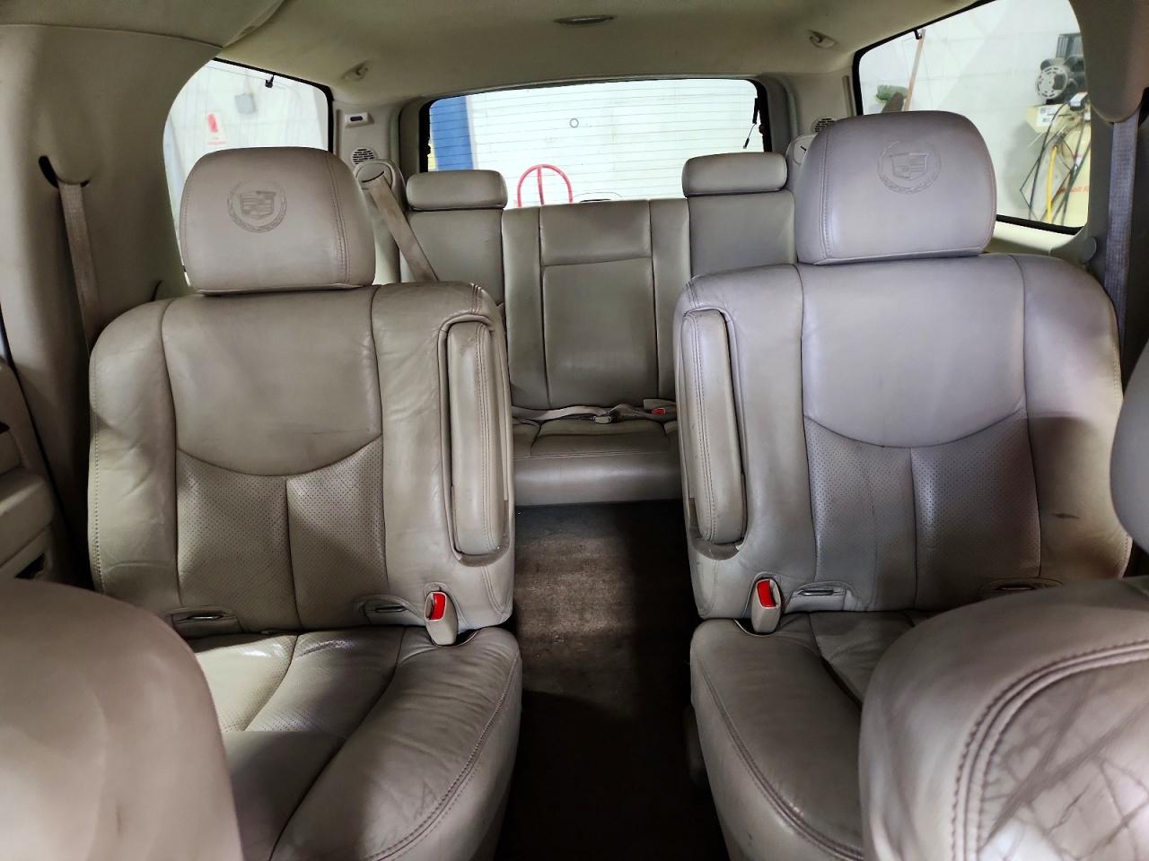 2005 CADILLAC ESCALADE ESV photo 19