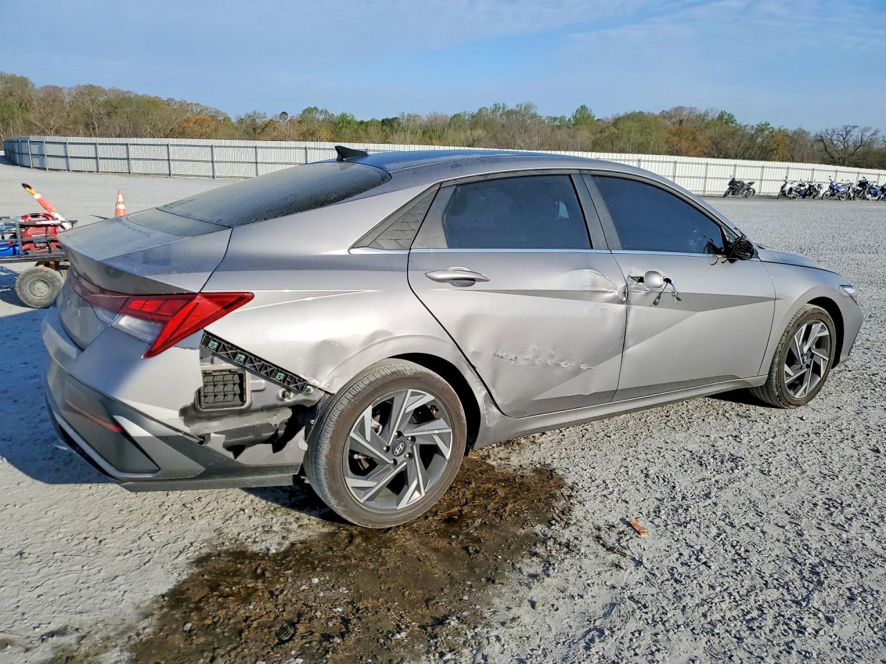 2025 HYUNDAI ELANTRA SEL CONVENIENCE photo 3