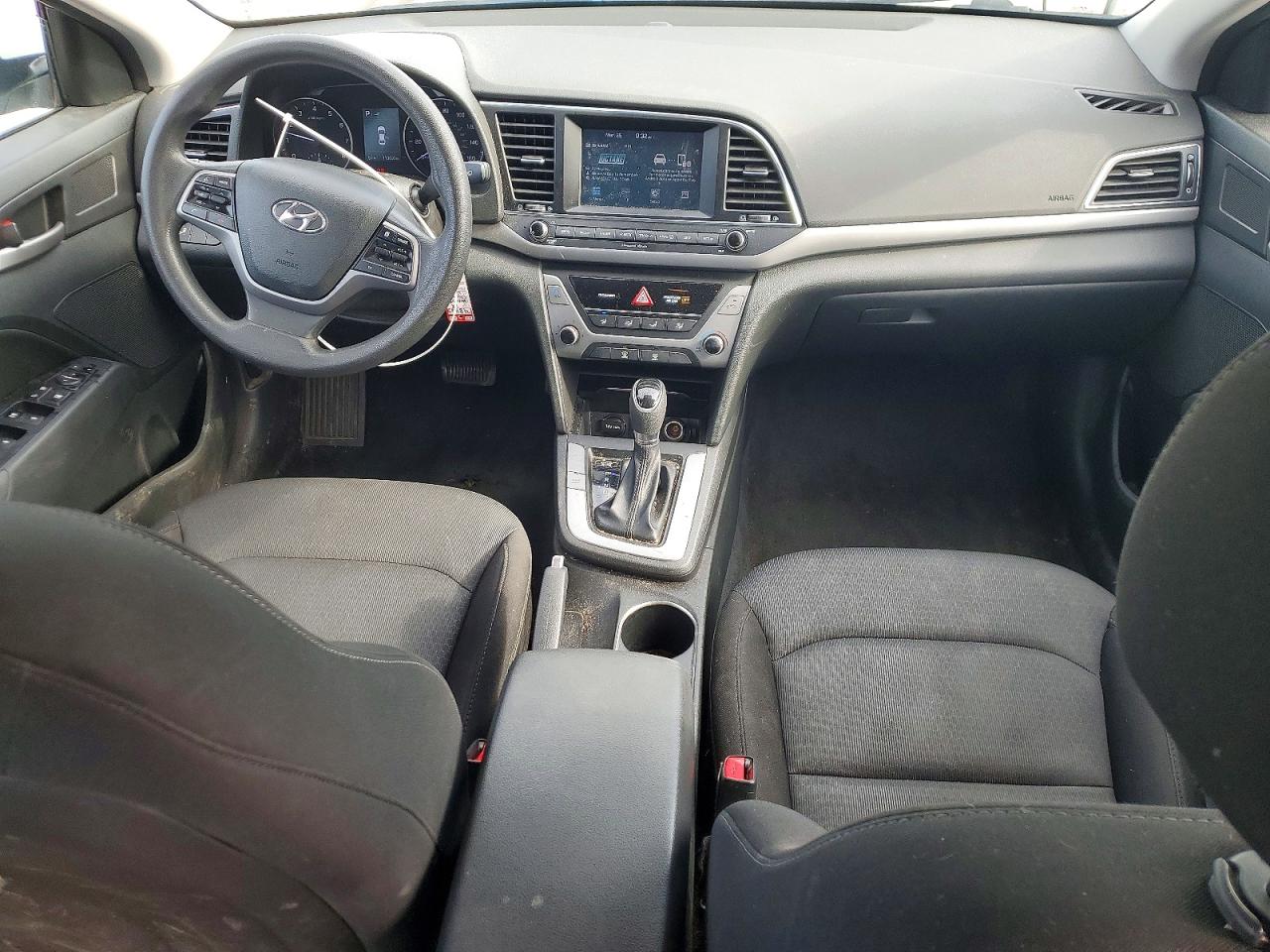 2018 HYUNDAI ELANTRA SEL photo 8