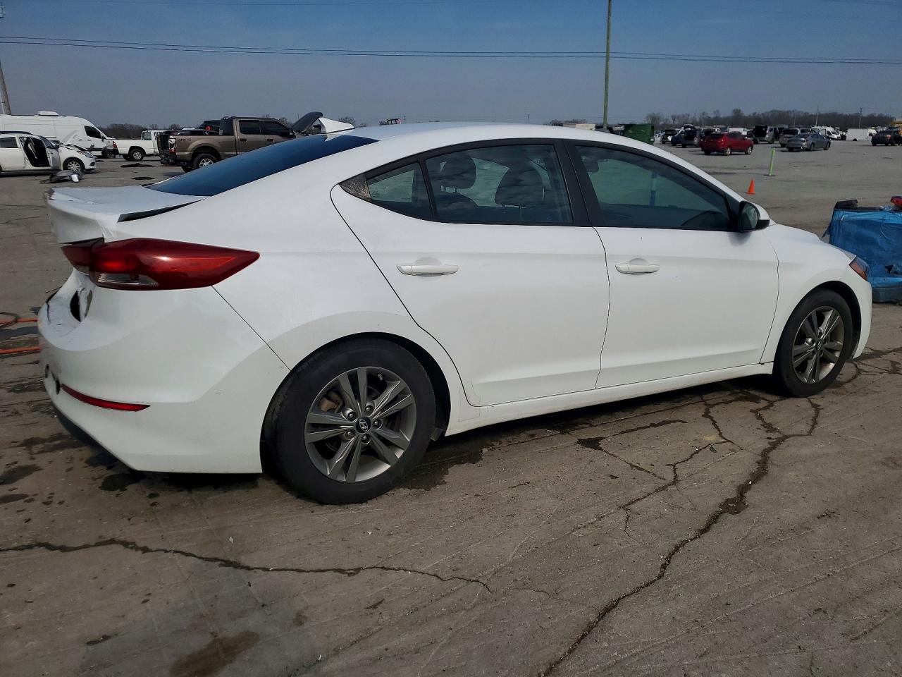 2018 HYUNDAI ELANTRA SEL photo 3