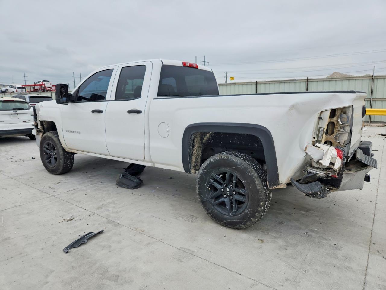 2014 CHEVROLET SILVERADO C1500 LT photo 3