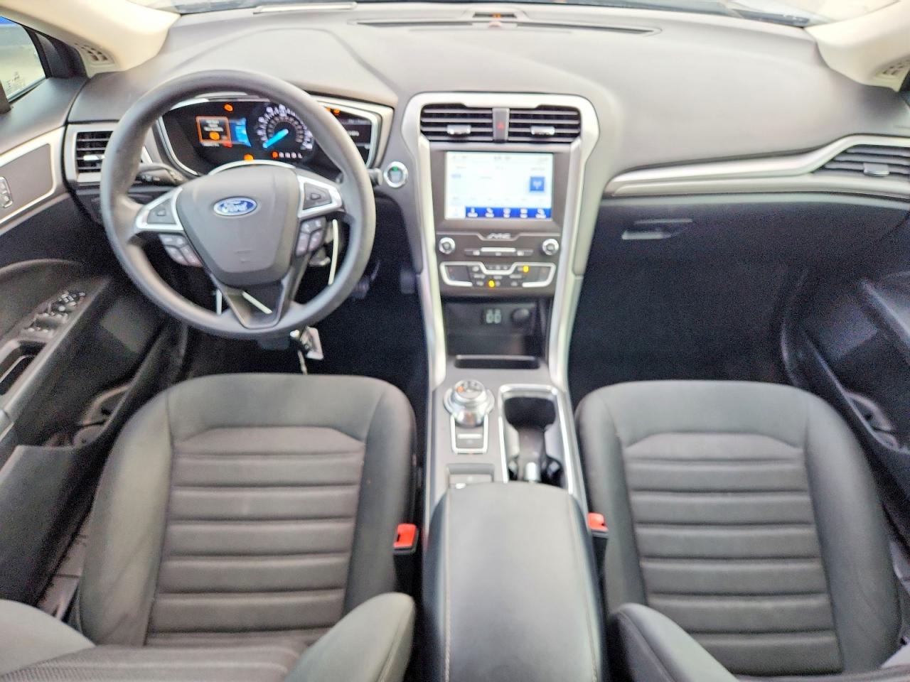2020 FORD FUSION SE photo 8