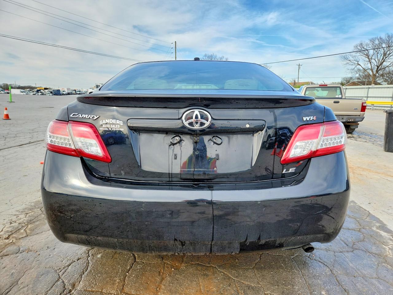 2011 TOYOTA CAMRY LE photo 16