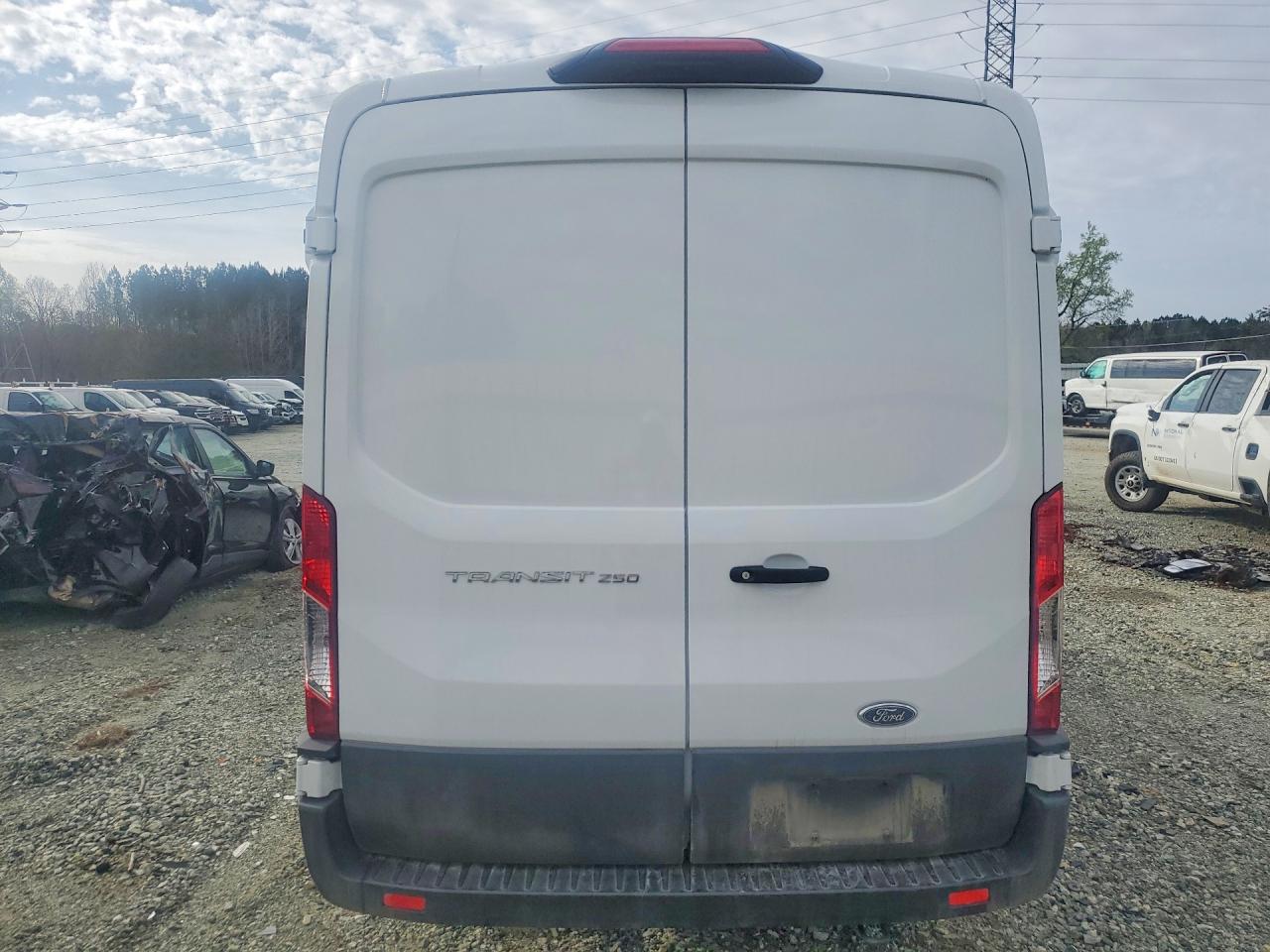 2025 FORD TRANSIT 250 DELIVERY VAN photo 11
