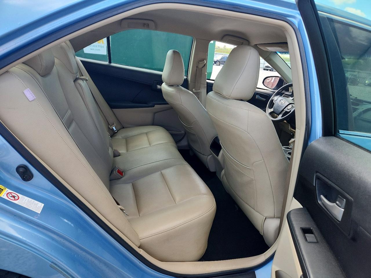 2012 TOYOTA CAMRY LE photo 19