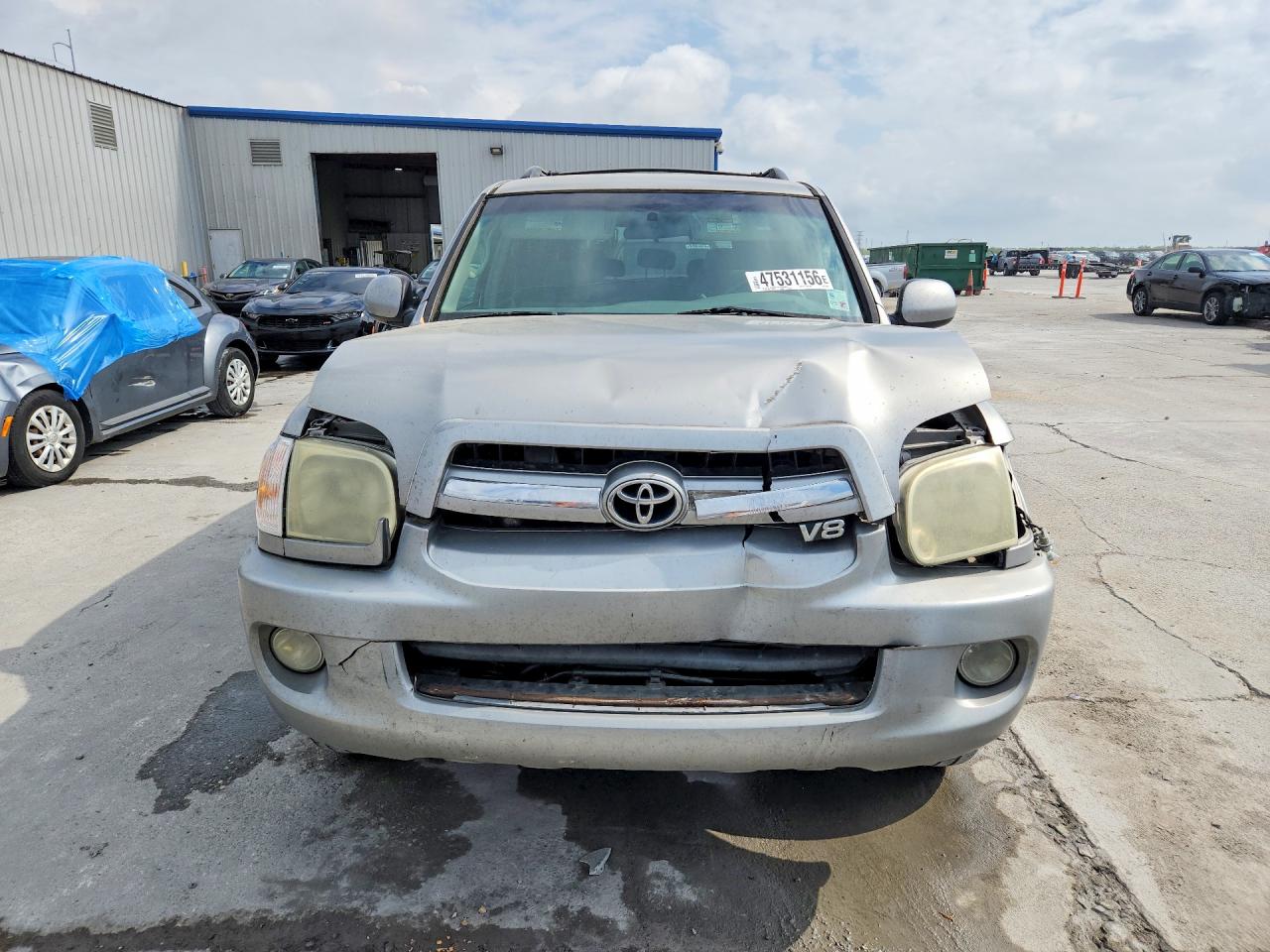 2005 TOYOTA SEQUOIA SR5 photo 5
