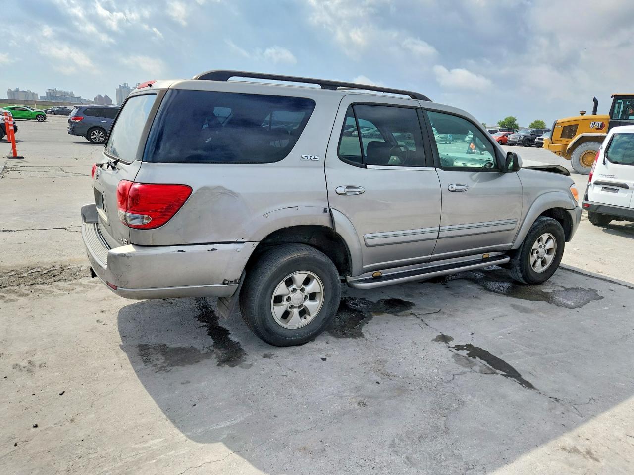 2005 TOYOTA SEQUOIA SR5 photo 3