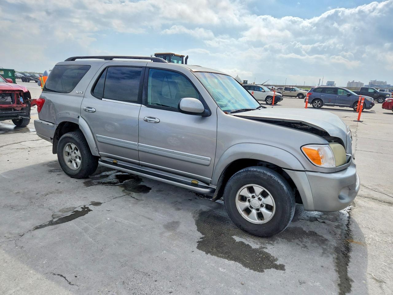2005 TOYOTA SEQUOIA SR5 photo 4