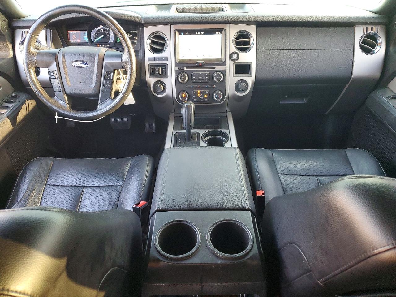 2017 FORD EXPEDITION XLT photo 22